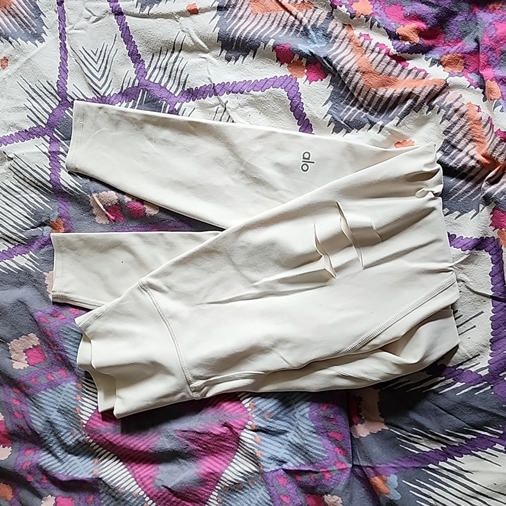 ALO yoga leggings
